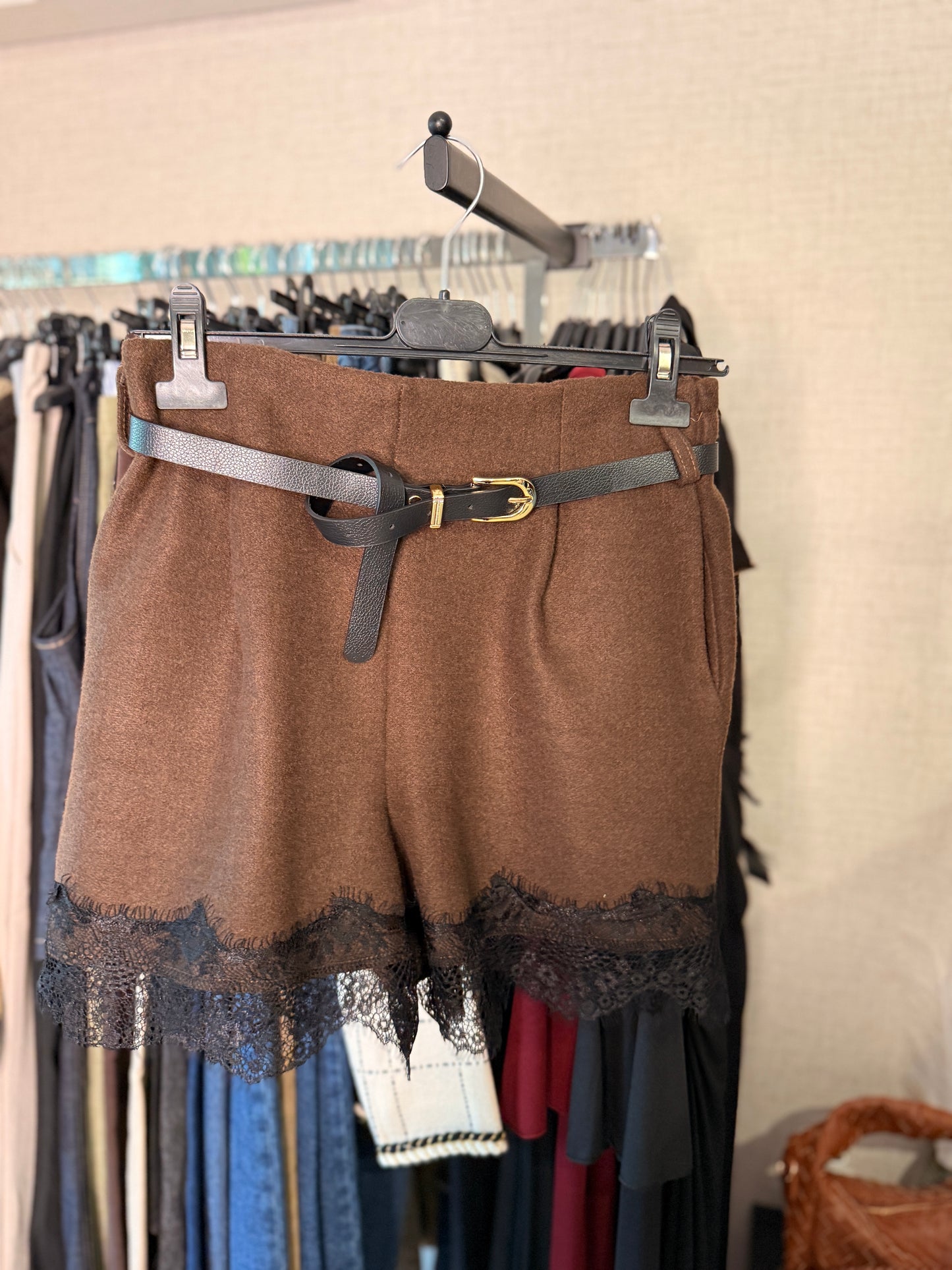 Short paño encaje Nicole