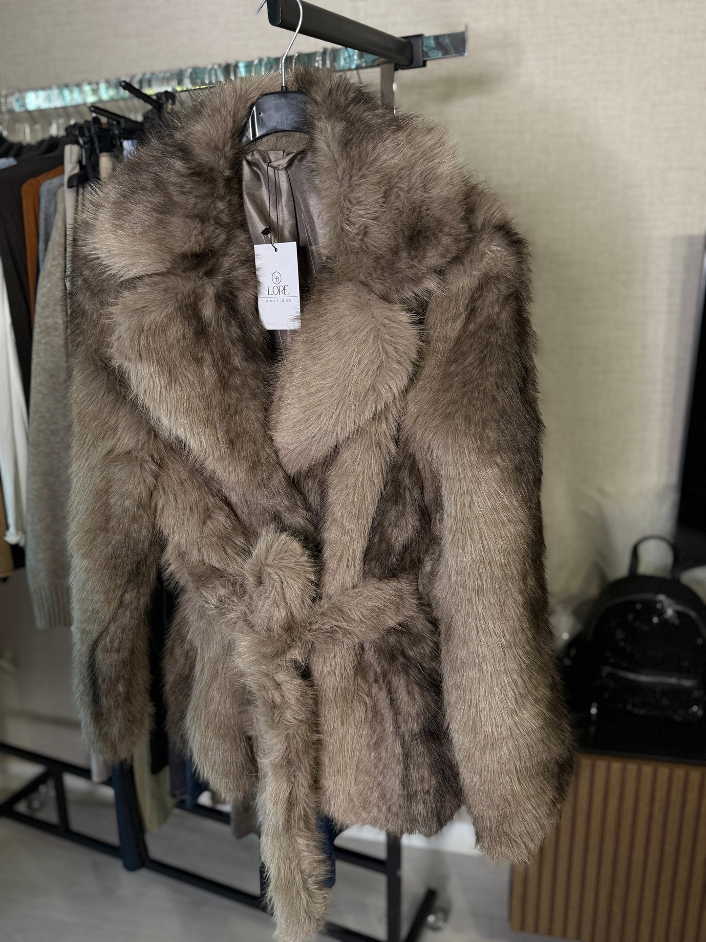 Chaqueta pelo cordón