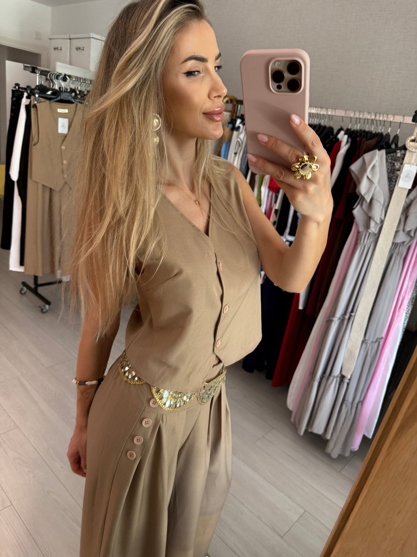 Conjunto Romina