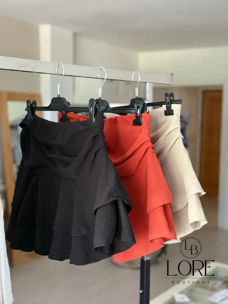 Falda pantalón con volantes Lia Negro / Talla única