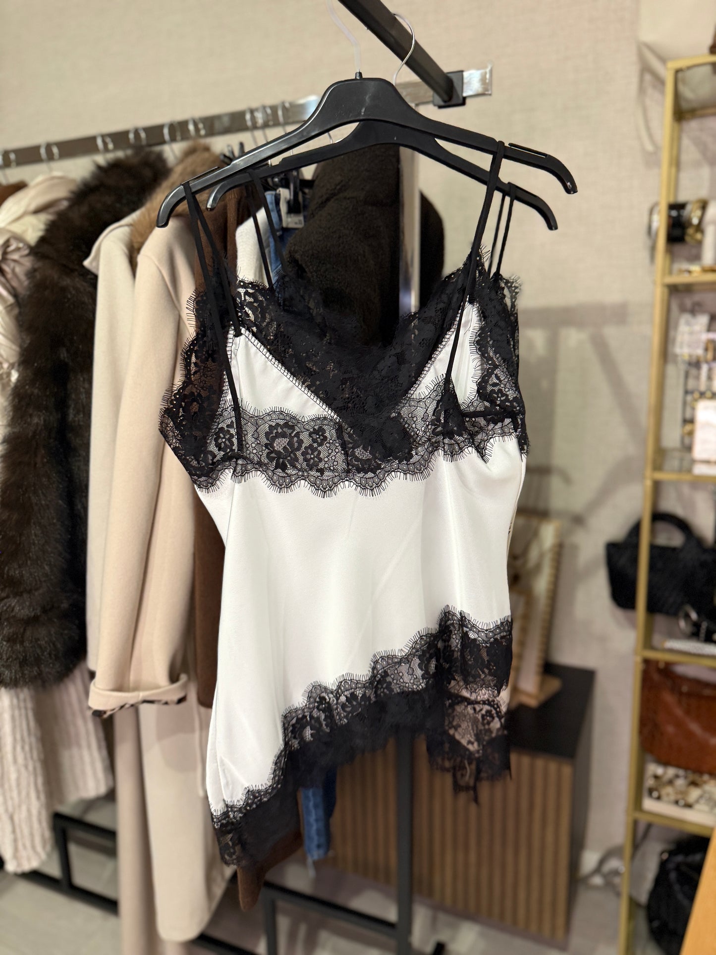 Top lencero asimétrico