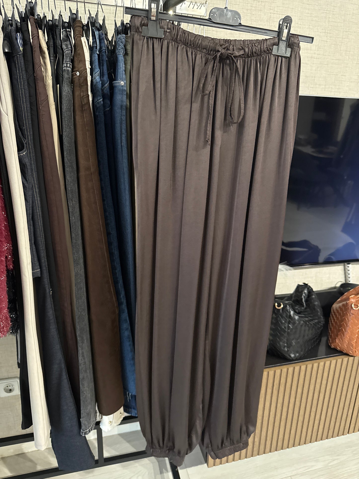 Pantalón bombacho SATINA