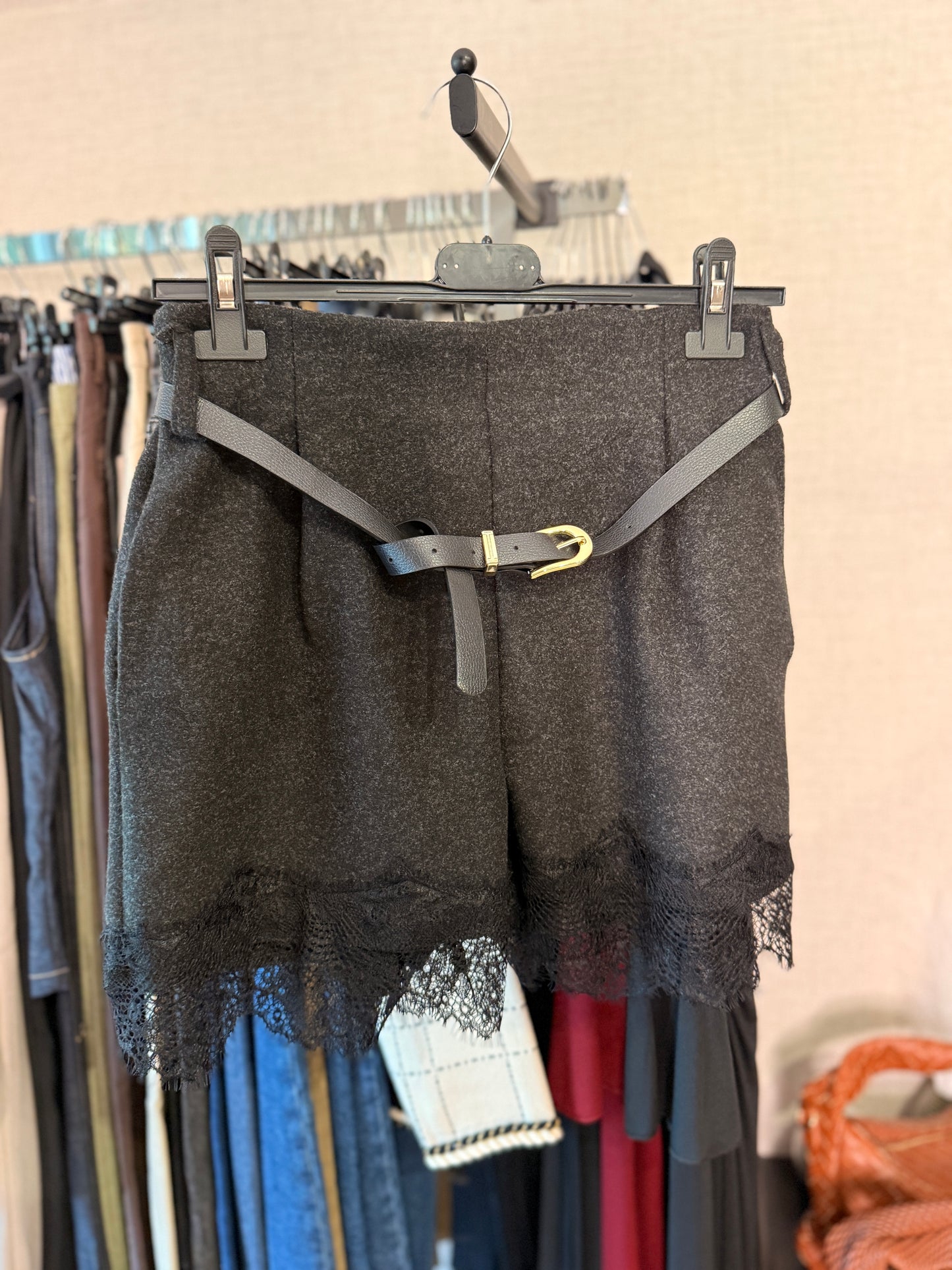 Short paño encaje Nicole