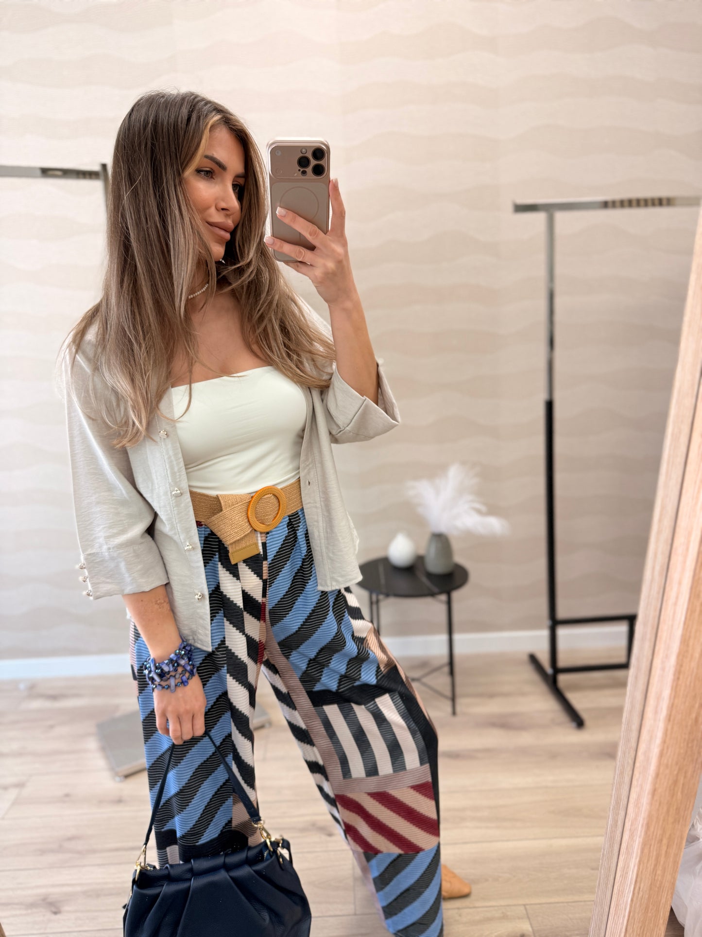 Pantalón rayas con cinturón