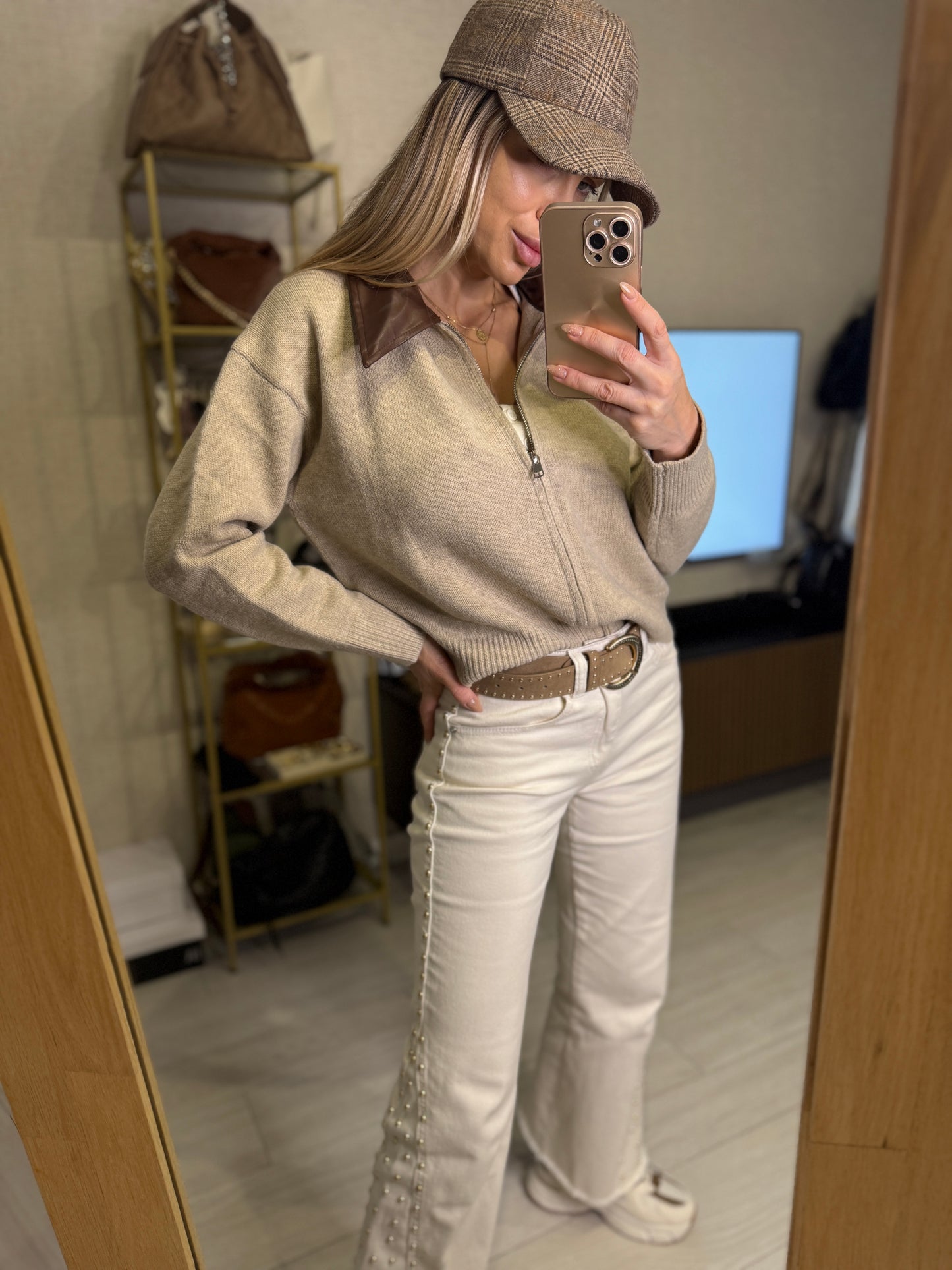 Cardigan cuello piel