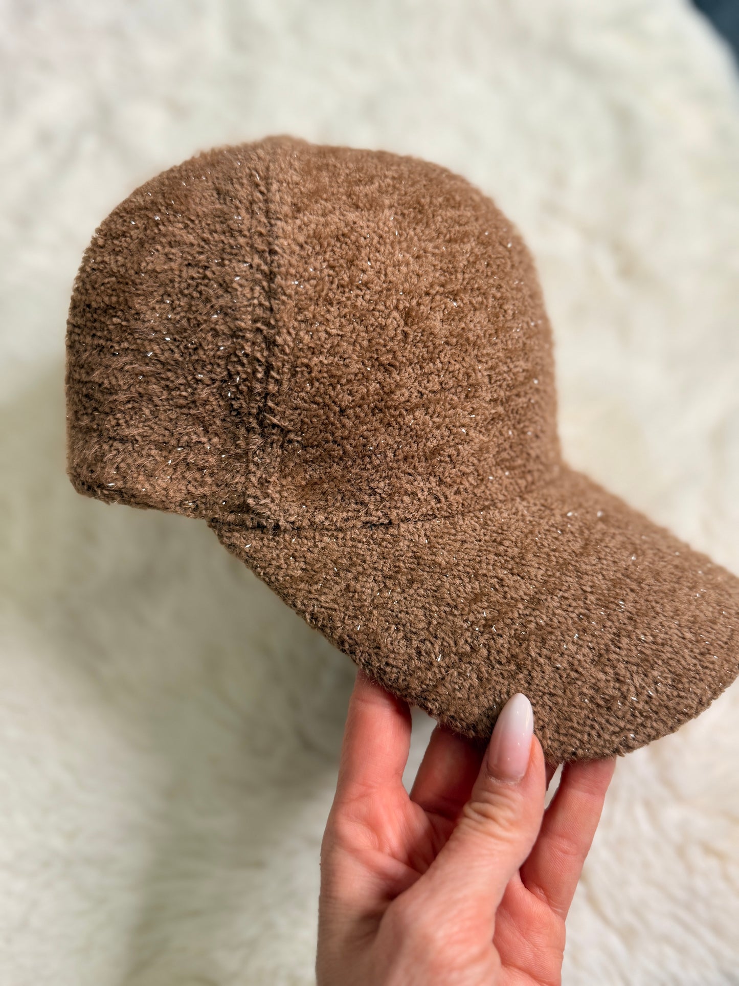 Gorra peluche brillo