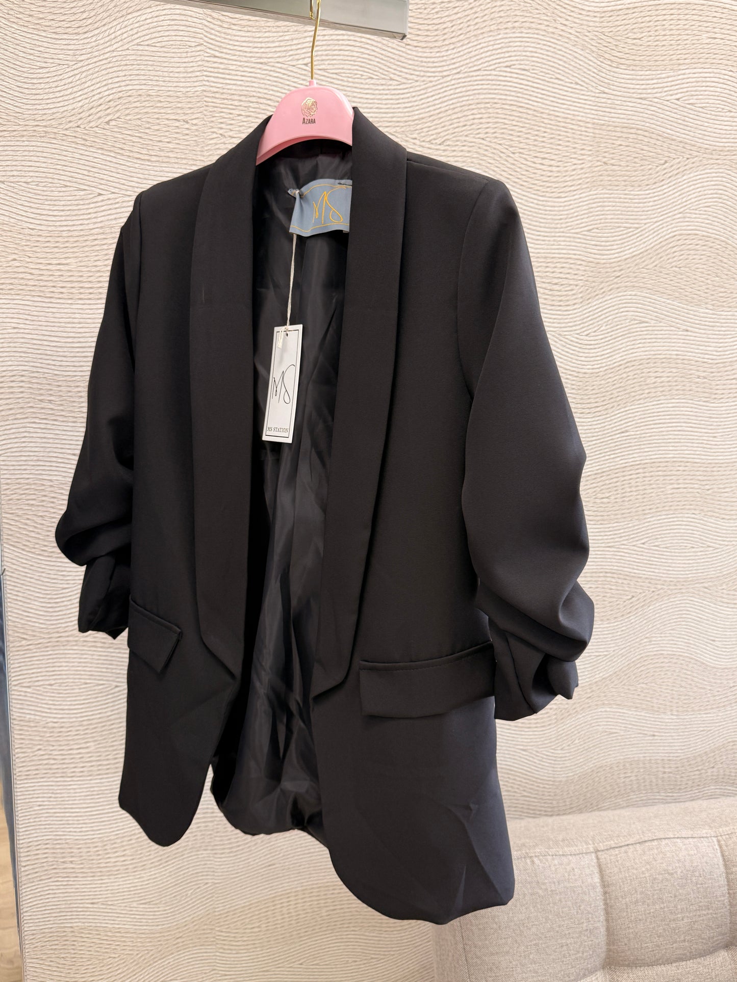 Blazer manga fruncida entallado